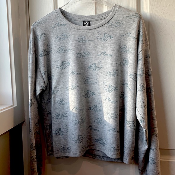 Slouchy Tsunami Long Sleeve T-Shirt - Picture 3 of 7